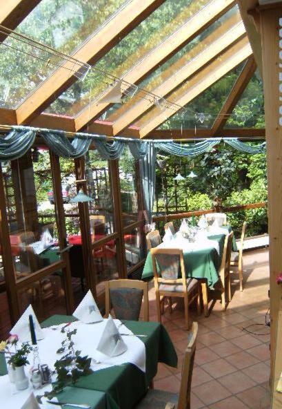 Land-gut-Hotel Landgasthof Zum Schildhauer Halfing Exterior foto