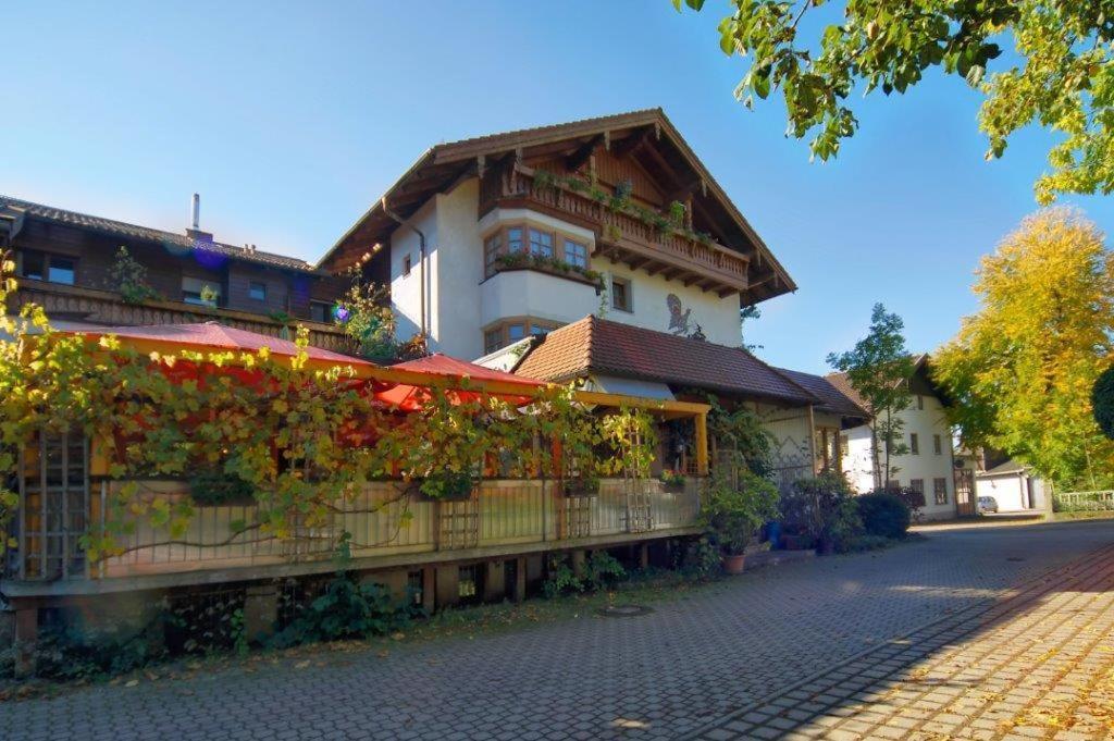 Land-gut-Hotel Landgasthof Zum Schildhauer Halfing Exterior foto